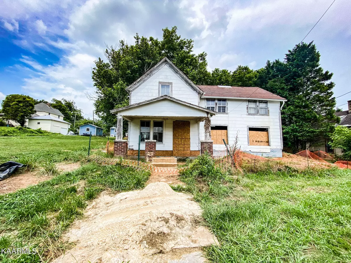 Friendsville, TN 37737,308 W Hill Ave