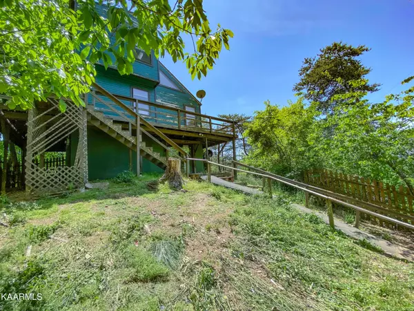 Sevierville, TN 37862,3073 Engle Town Rd