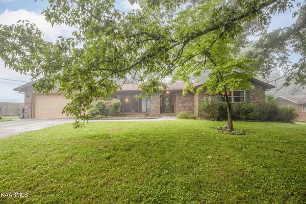 Clinton, TN 37716,104 Oakwood Drive