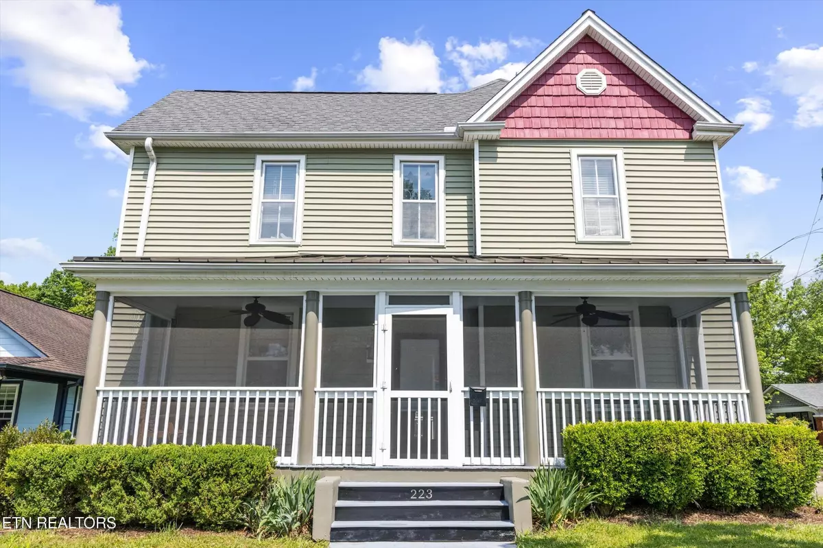 Knoxville, TN 37917,223 E Baxter Ave