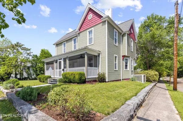 Knoxville, TN 37917,223 E Baxter Ave