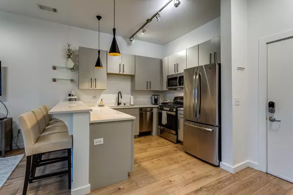 Nashville, TN 37203,1002 Division Street #405