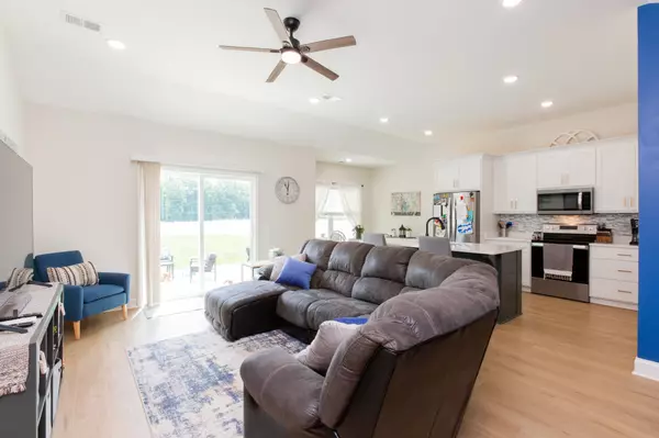 Greenbrier, TN 37073,1212 Angus Way