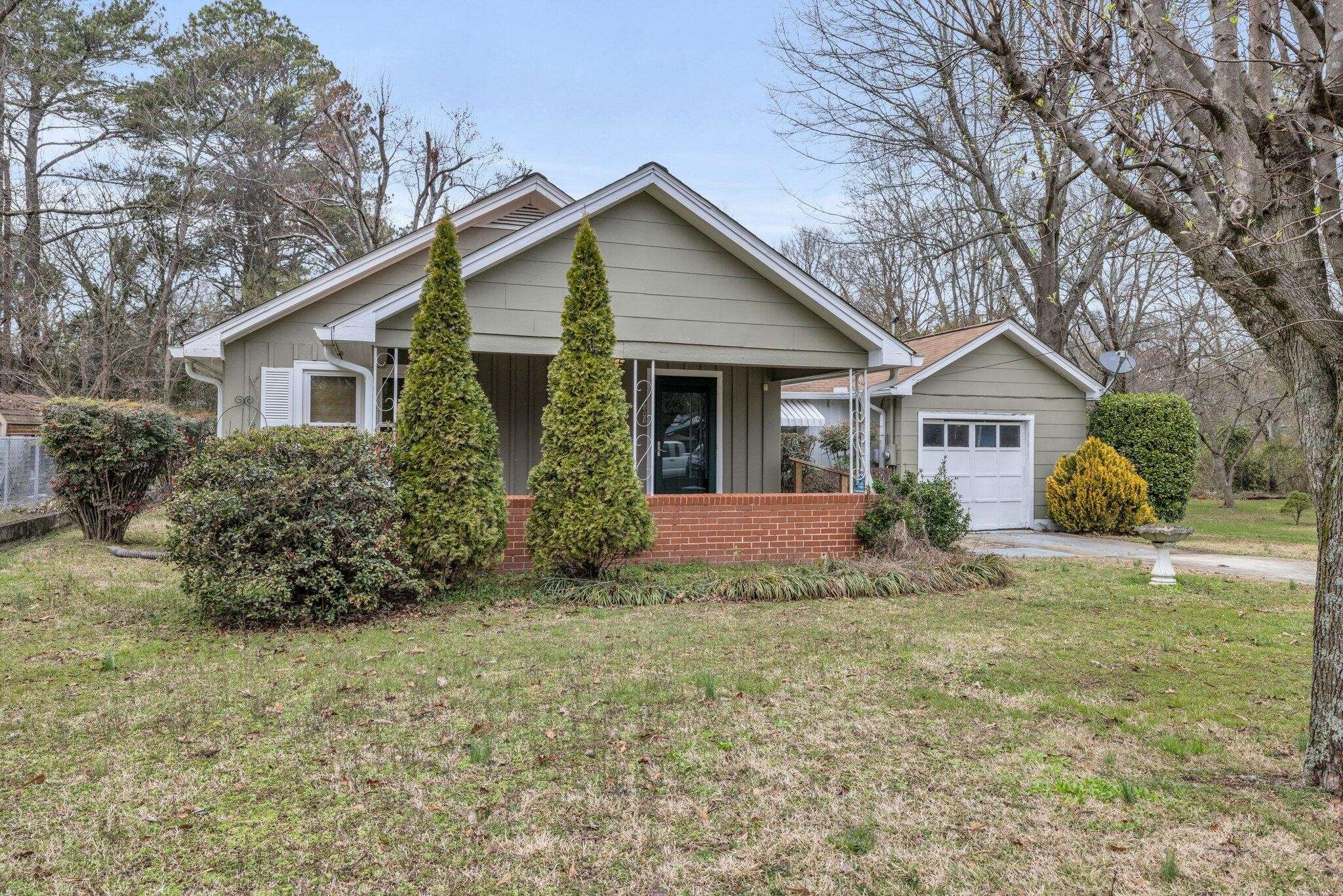 808 S Chattanooga Street, La Fayette, GA 30728