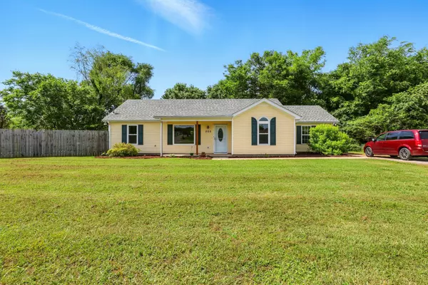 205 Highland Oaks Dr, Murfreesboro, TN 37130