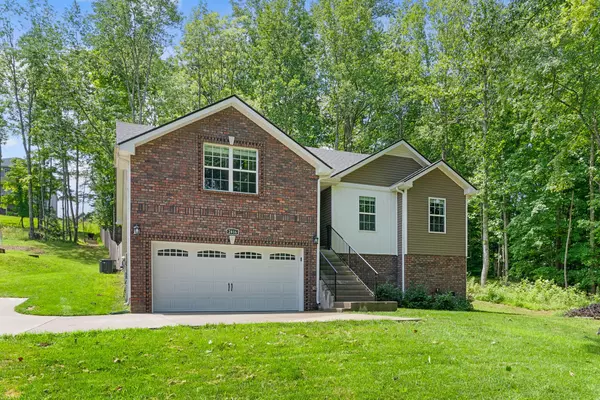 Clarksville, TN 37043,2816 E Old Ashland City Rd