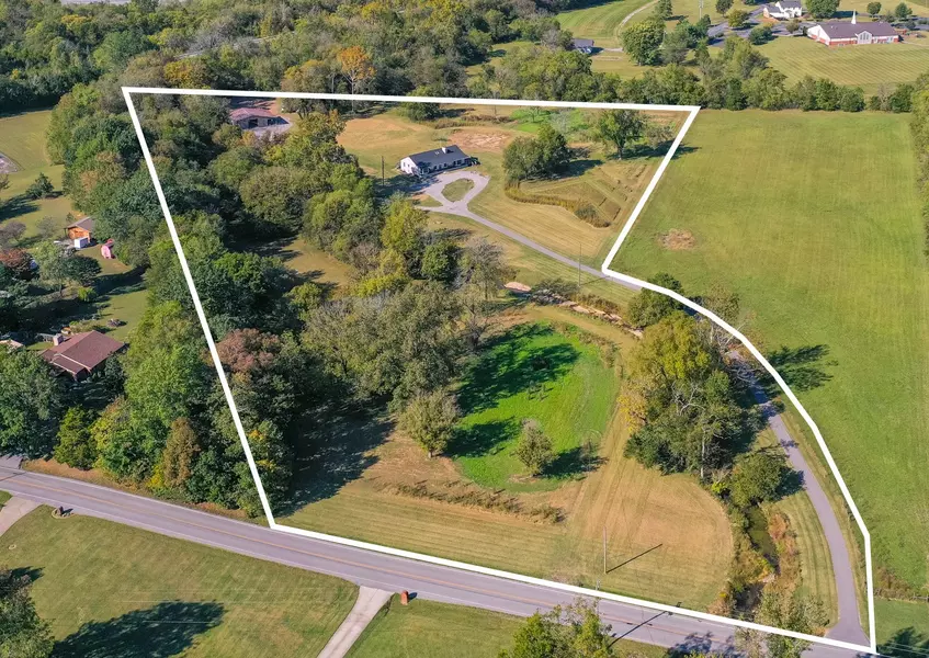1300 Powell Grove Rd, Lebanon, TN 37090