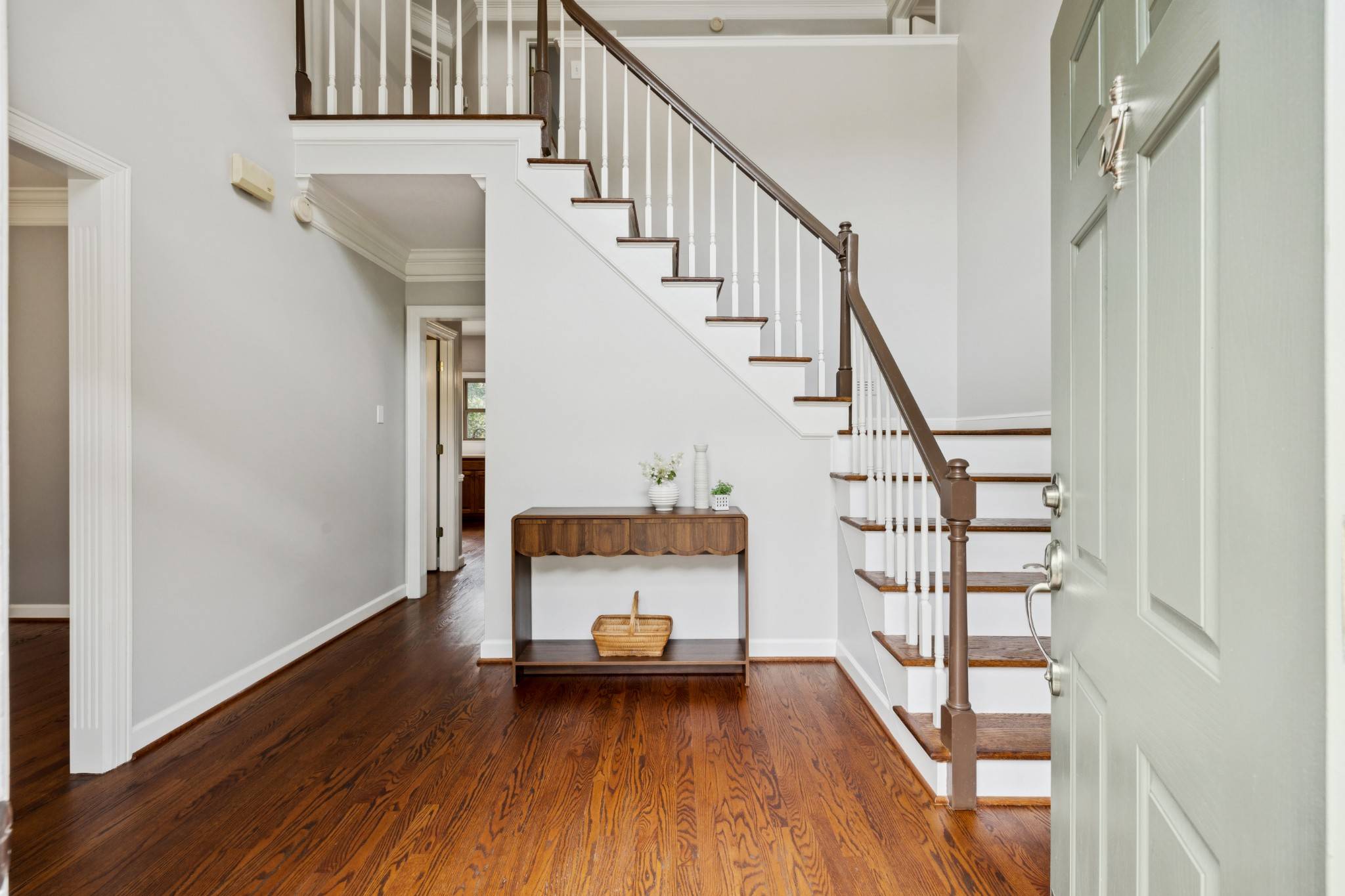 Nashville, TN 37221,2709 N Highlands Dr