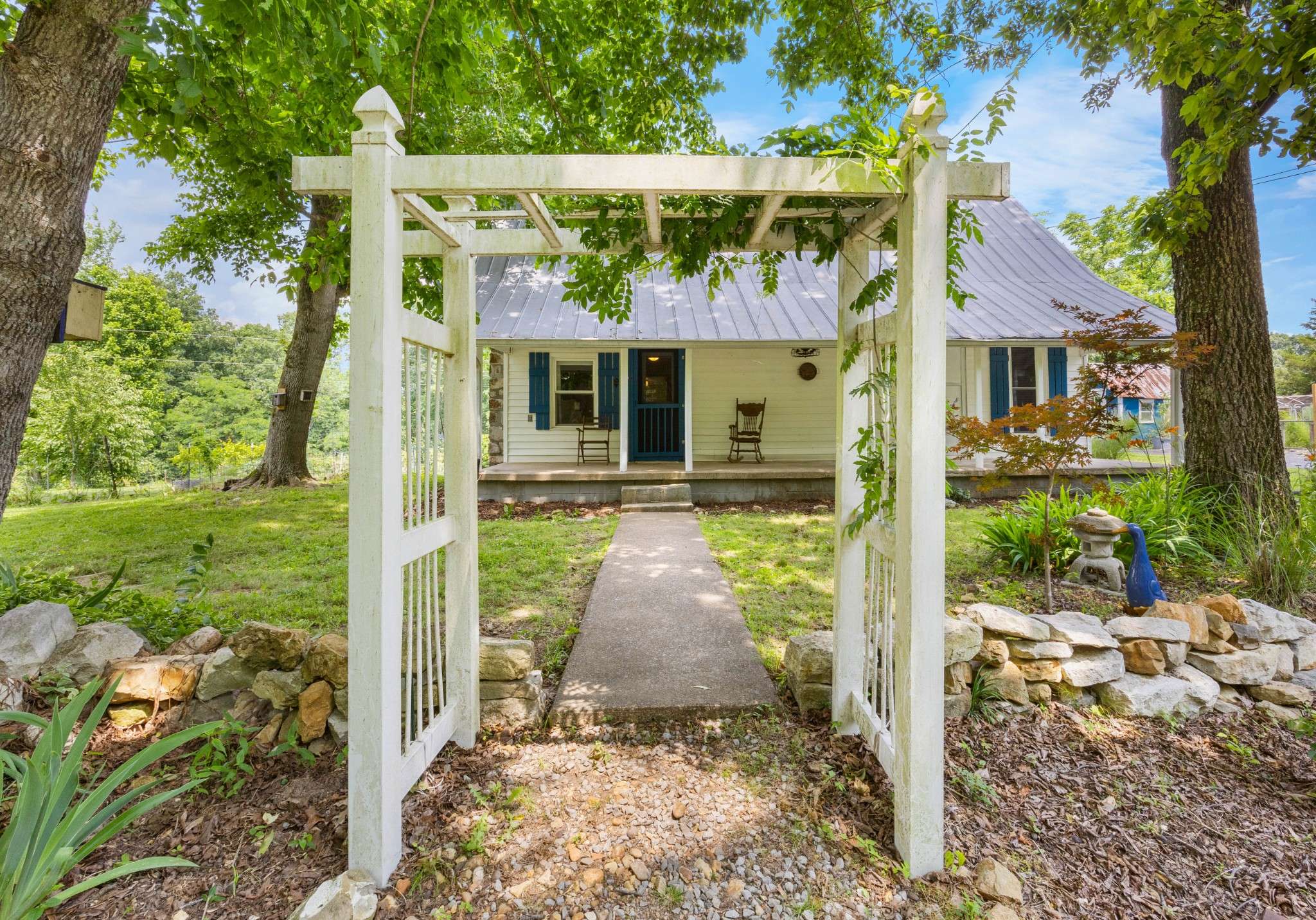 Cumberland City, TN 37050,379 Gunson Ridge Rd