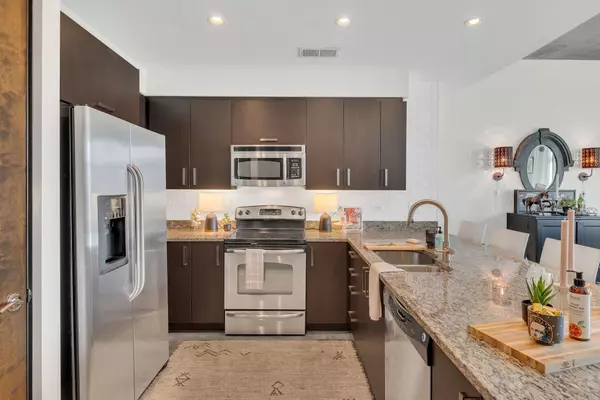 Nashville, TN 37203,1510 Demonbreun St #810