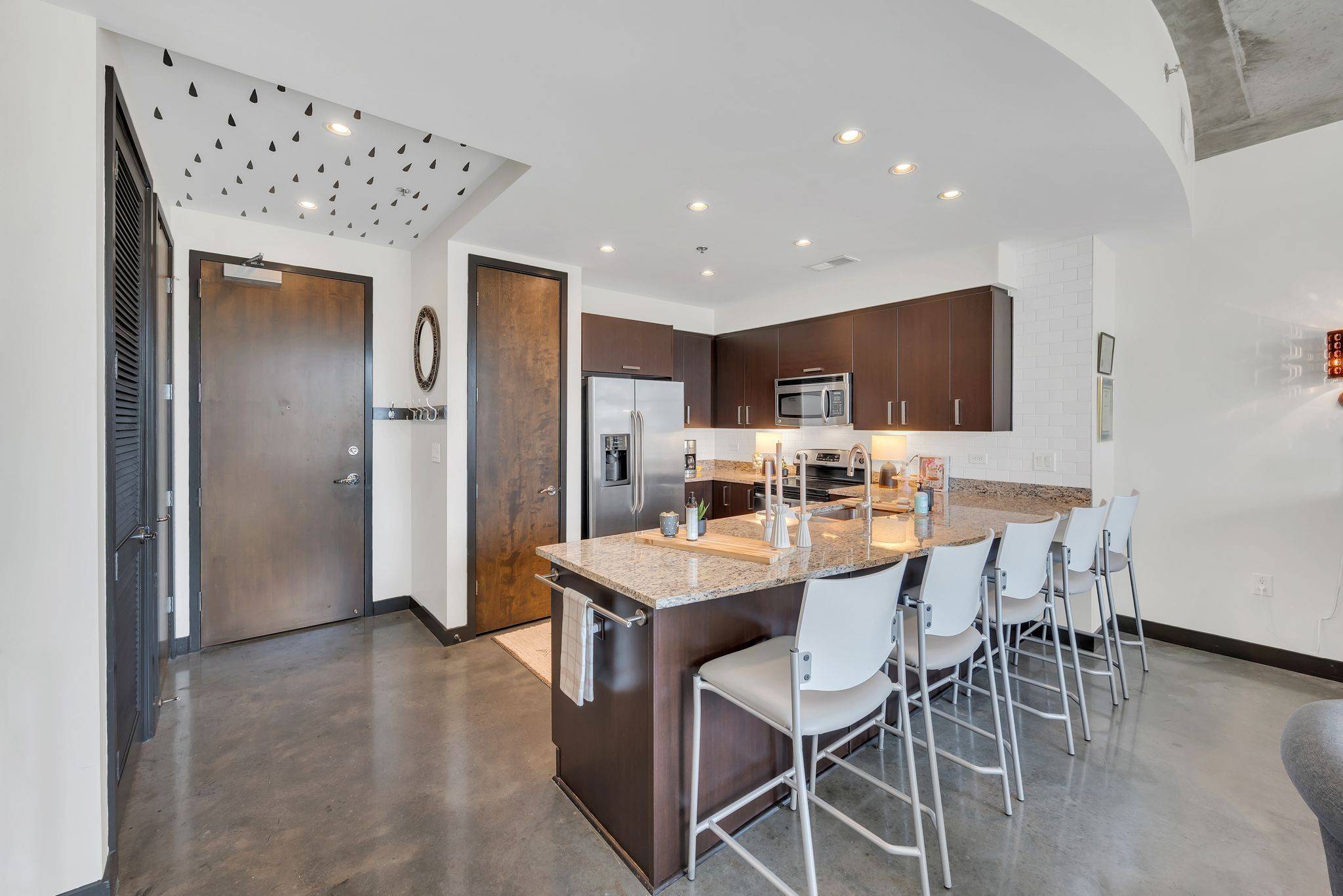 Nashville, TN 37203,1510 Demonbreun St #810