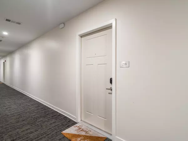 Nashville, TN 37216,1118 Litton Ave #218