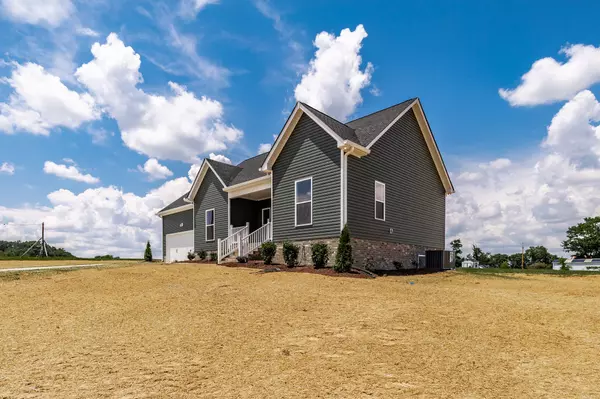 Portland, TN 37148,1208 Vickie Ln