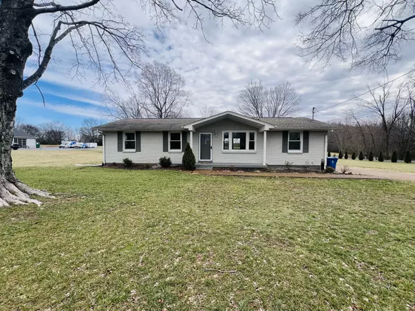 White House, TN 37188,170 Old Highway 31 #W