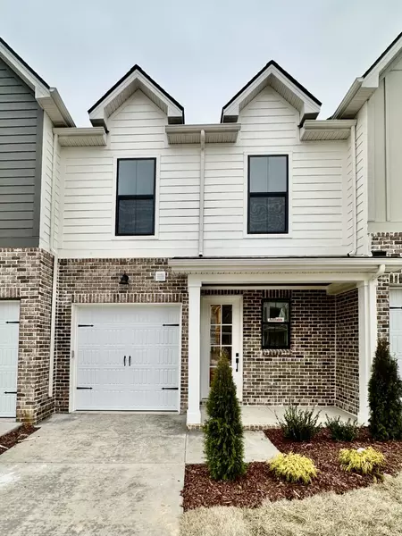 3053 Inman Dr, Thompsons Station, TN 37179