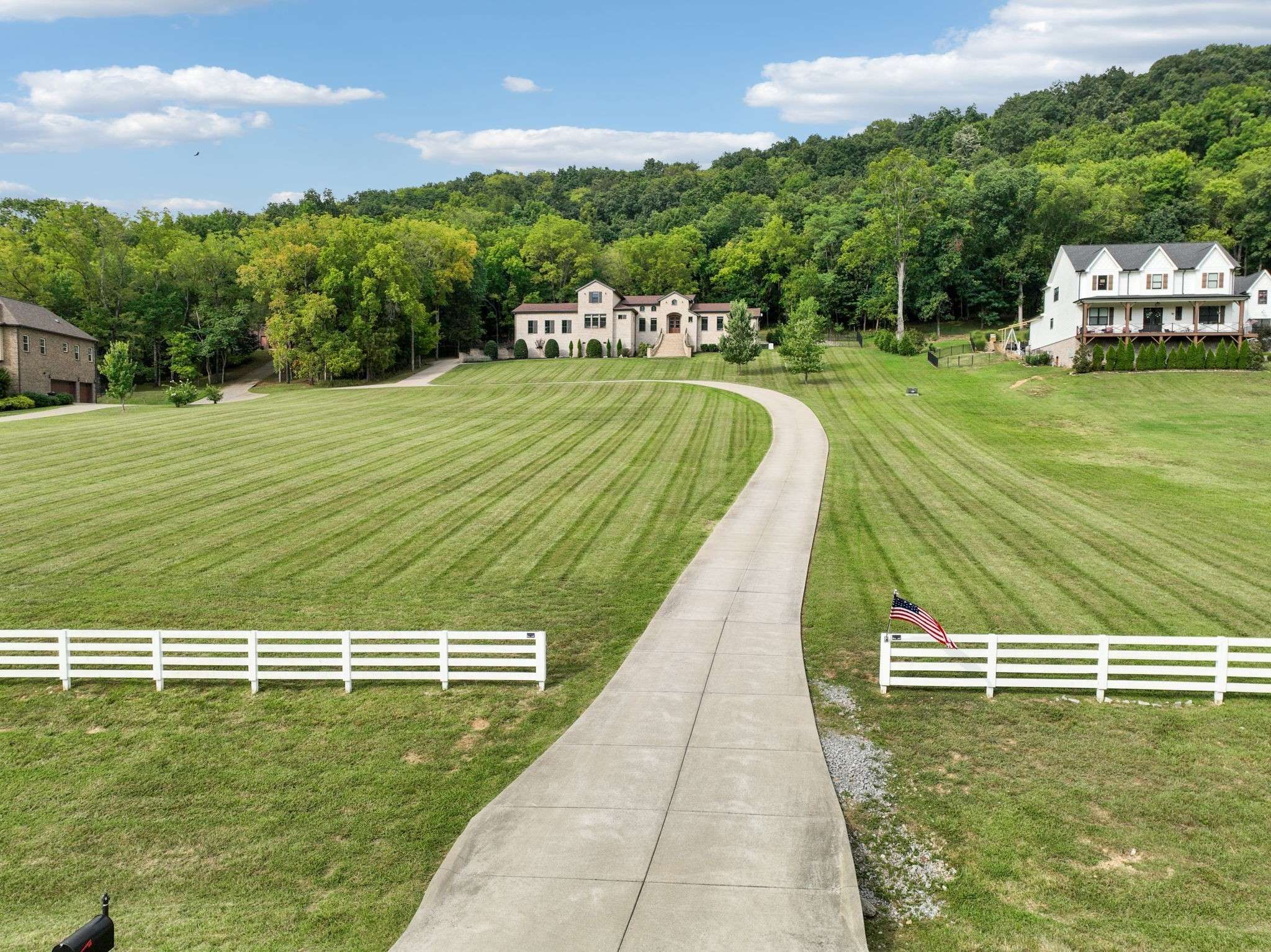 7433 Magnolia Valley Dr, Eagleville, TN 37060