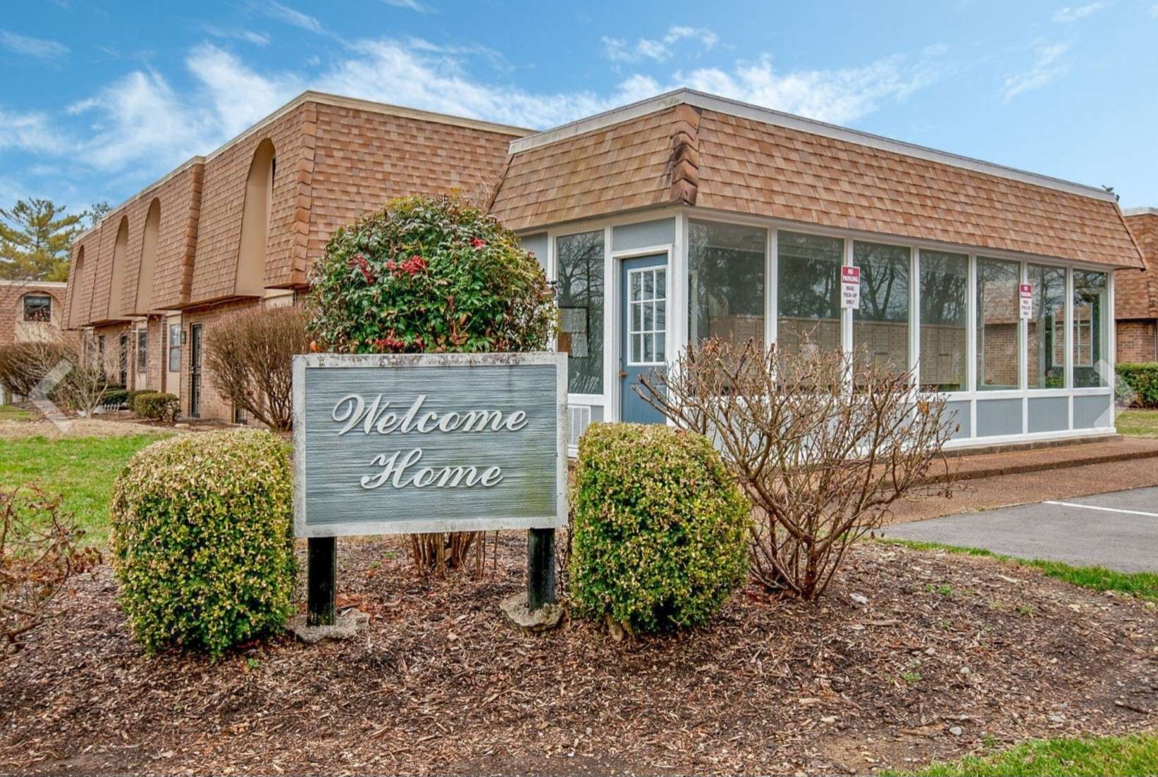 420 Walton Ln #N80, Madison, TN 37115