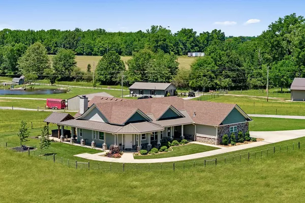 285 Harmony Ln, Smithville, TN 37166