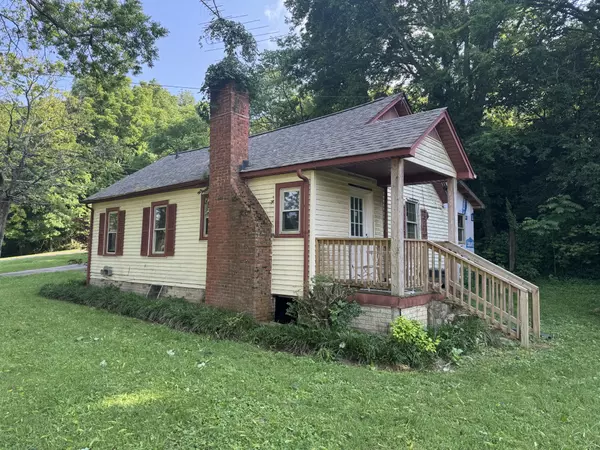 Goodlettsville, TN 37072,662 Happy Hollow Rd