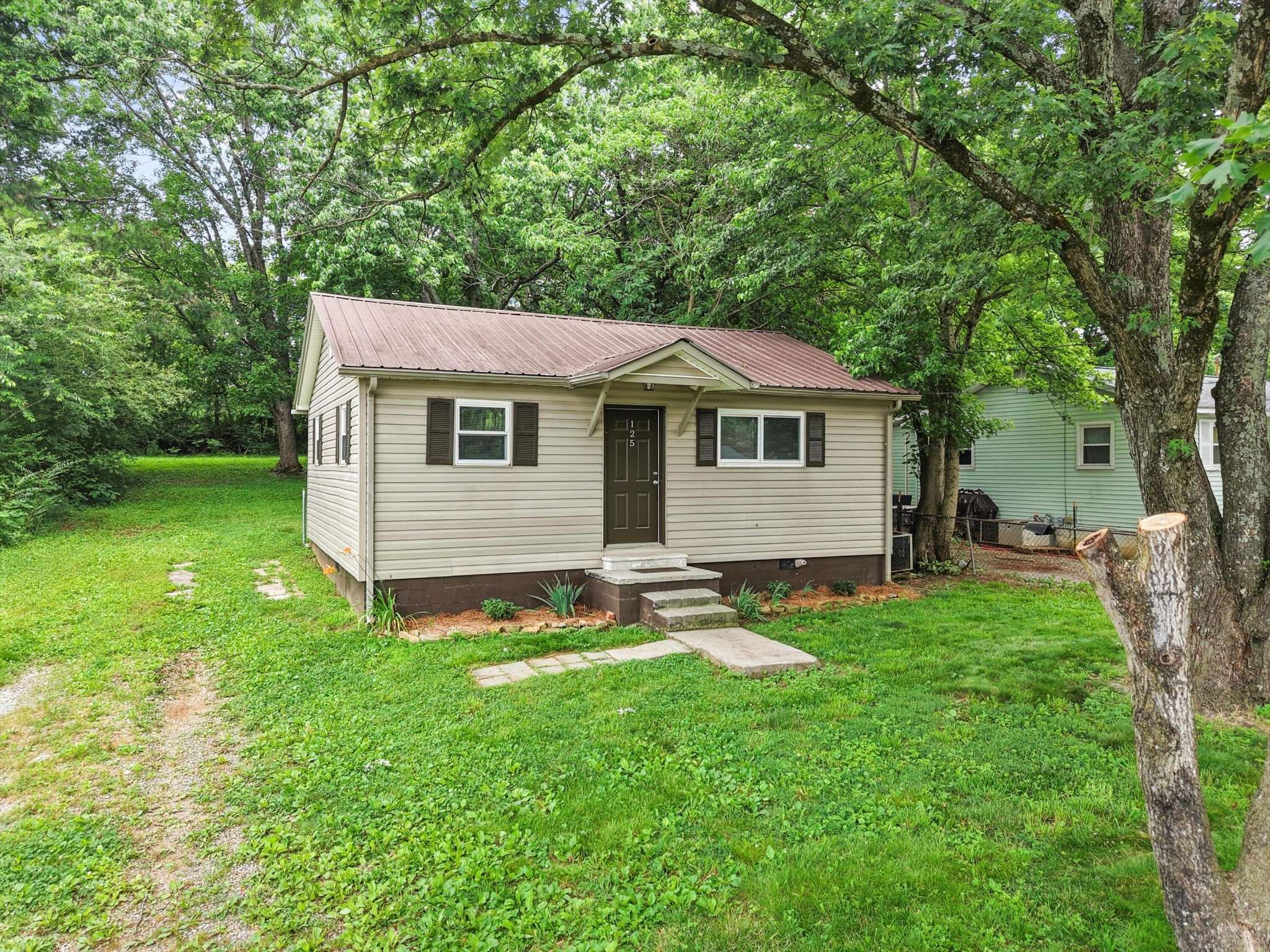 Cleveland, TN 37323,125 NE Dixie Drive