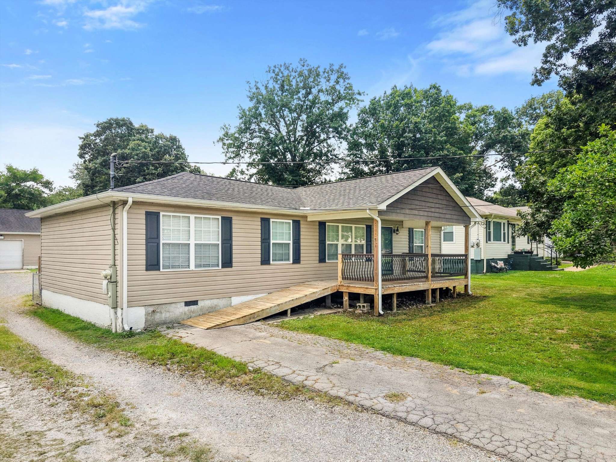 Rossville, GA 30741,638 Hickory Lane