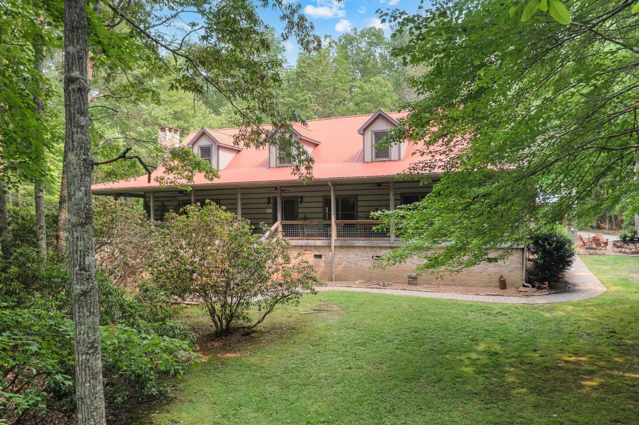 1221 Clifftops Ave, Monteagle, TN 37356
