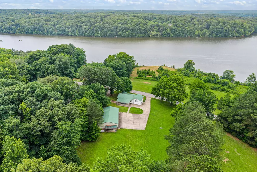 196 Wildlife Rd, Dover, TN 37058