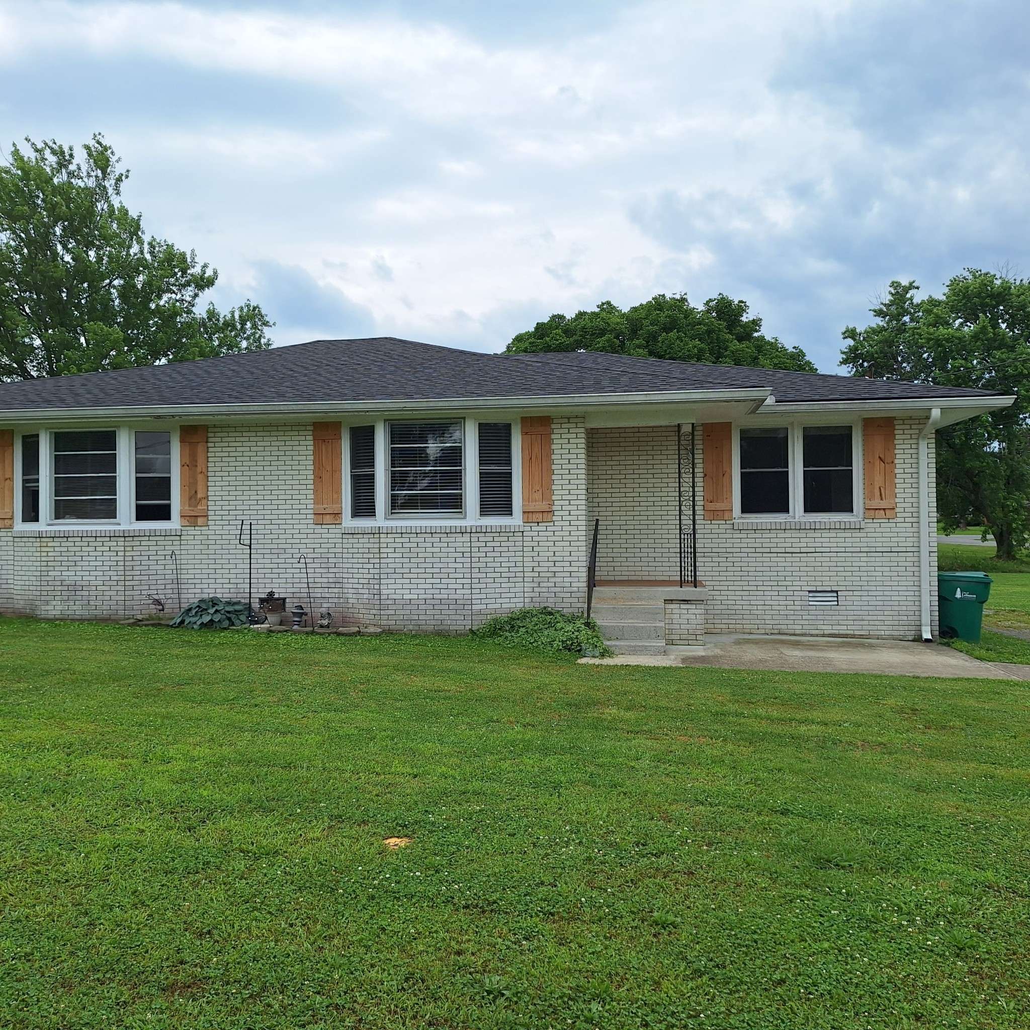Lebanon, TN 37087,418 Sam Houston Dr #A