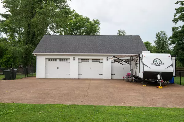 Gallatin, TN 37066,788 E Main St