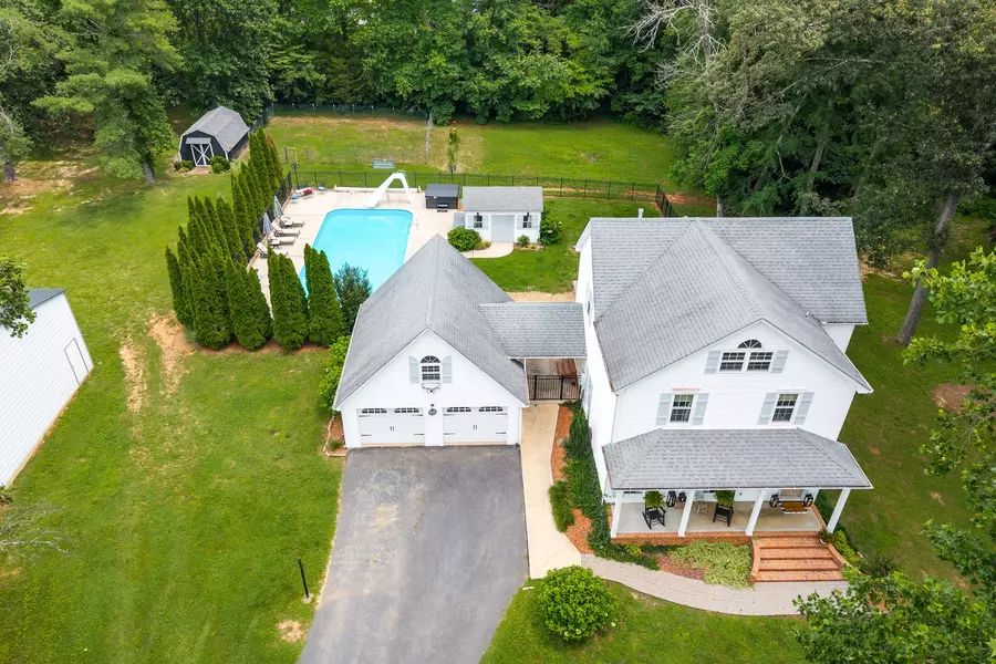 135 Villa Dr, Mcminnville, TN 37110