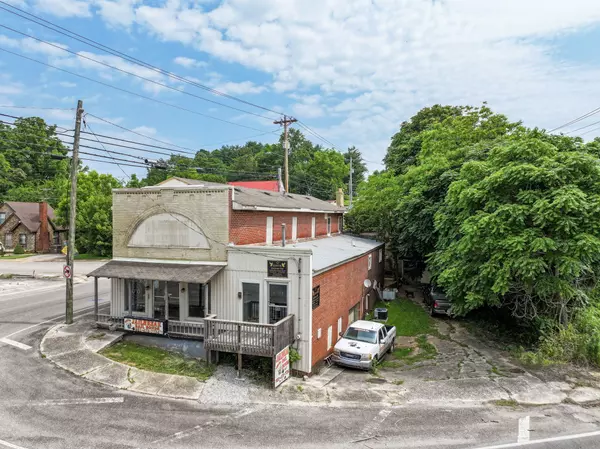 Mcminnville, TN 37110,100 W Sparta St