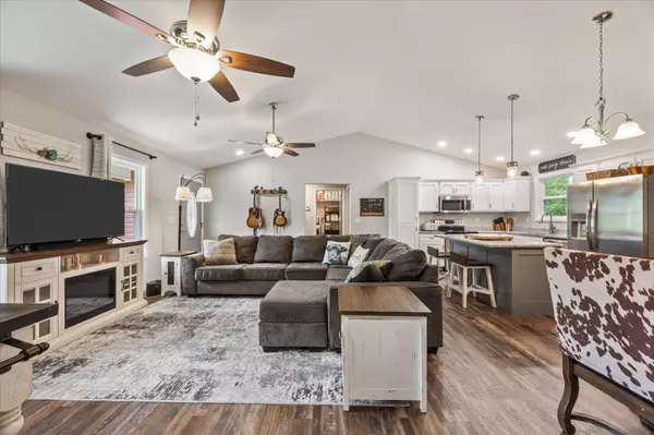 Crossville, TN 38571,439 Ferry Bend Trl