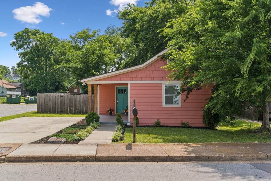 1750 22nd Ave #N, Nashville, TN 37208