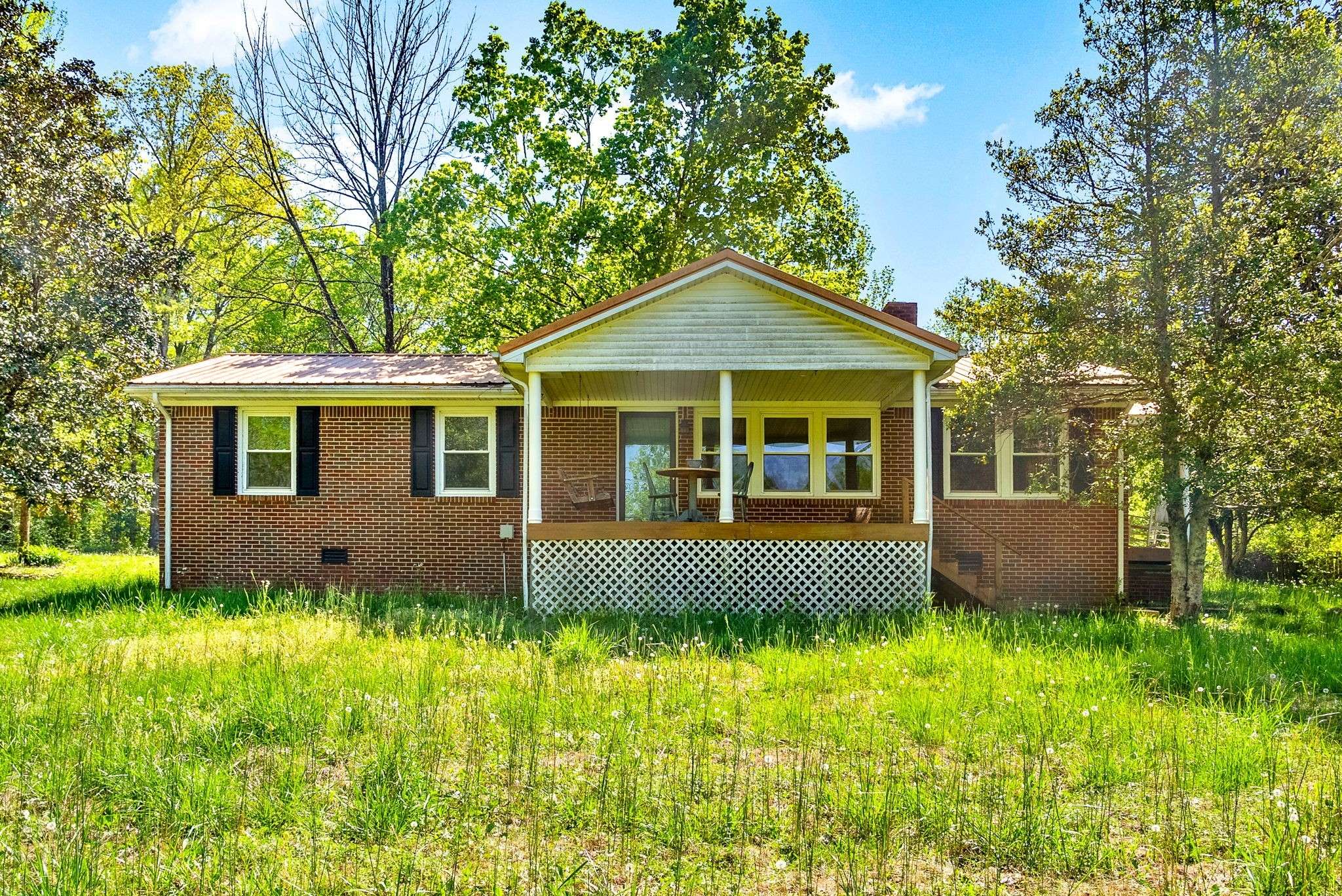 Stewart, TN 37175,6986 White Oak Rd