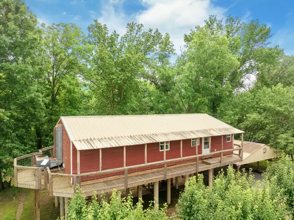 Decaturville, TN 38329,91 Creekside View Ln
