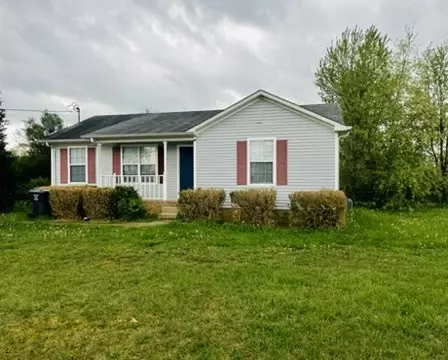 717 Polk Ave, Oak Grove, KY 42262