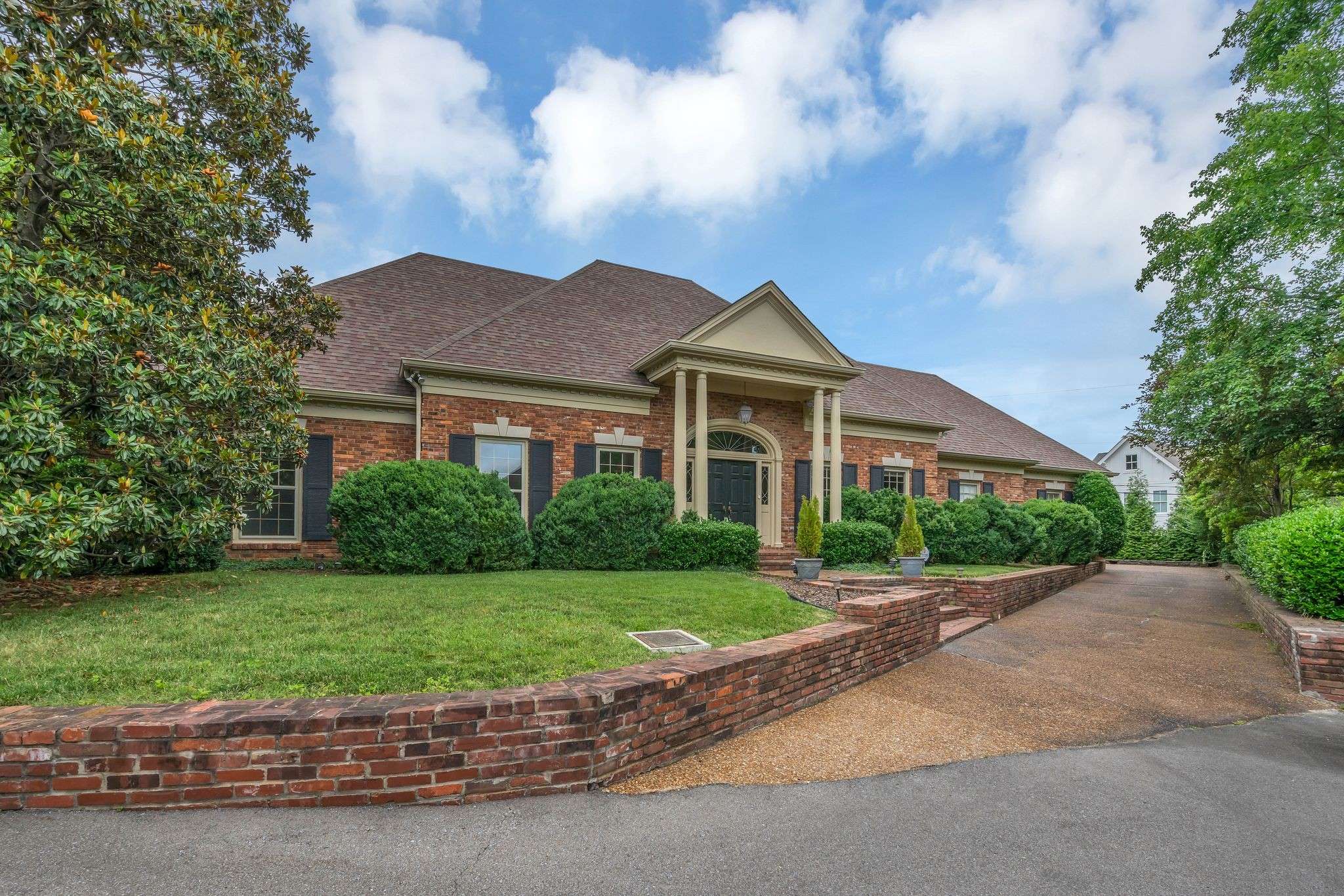 Nashville, TN 37215,4111 Legend Hall Dr #N