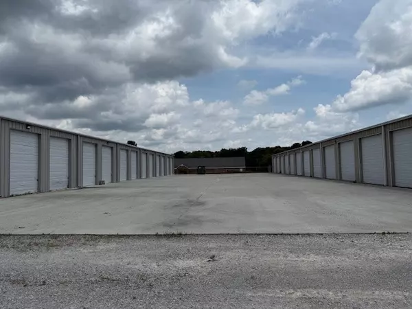 Tullahoma, TN 37388,141 Parham Blvd