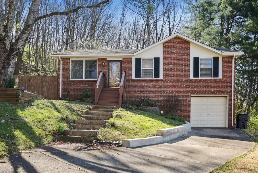 662 Hicks Rd, Nashville, TN 37221