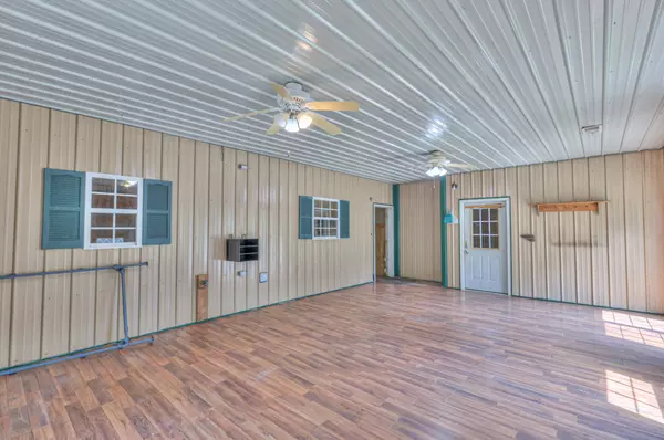 Lewisburg, TN 37091,417 Haskins Chapel Rd