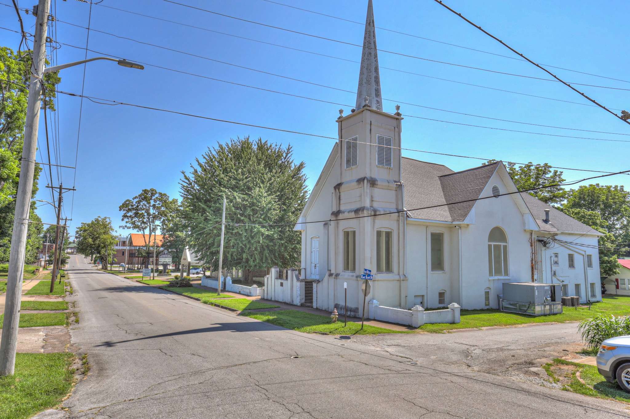 Lawrenceburg, TN 38464,228 S Military Ave