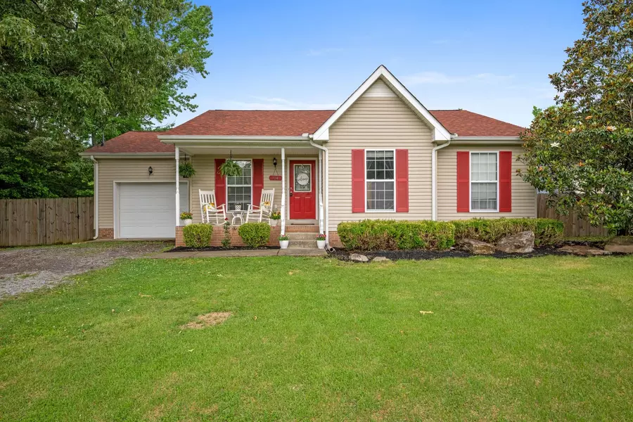 114 Silver Leaf Circle, Dickson, TN 37055