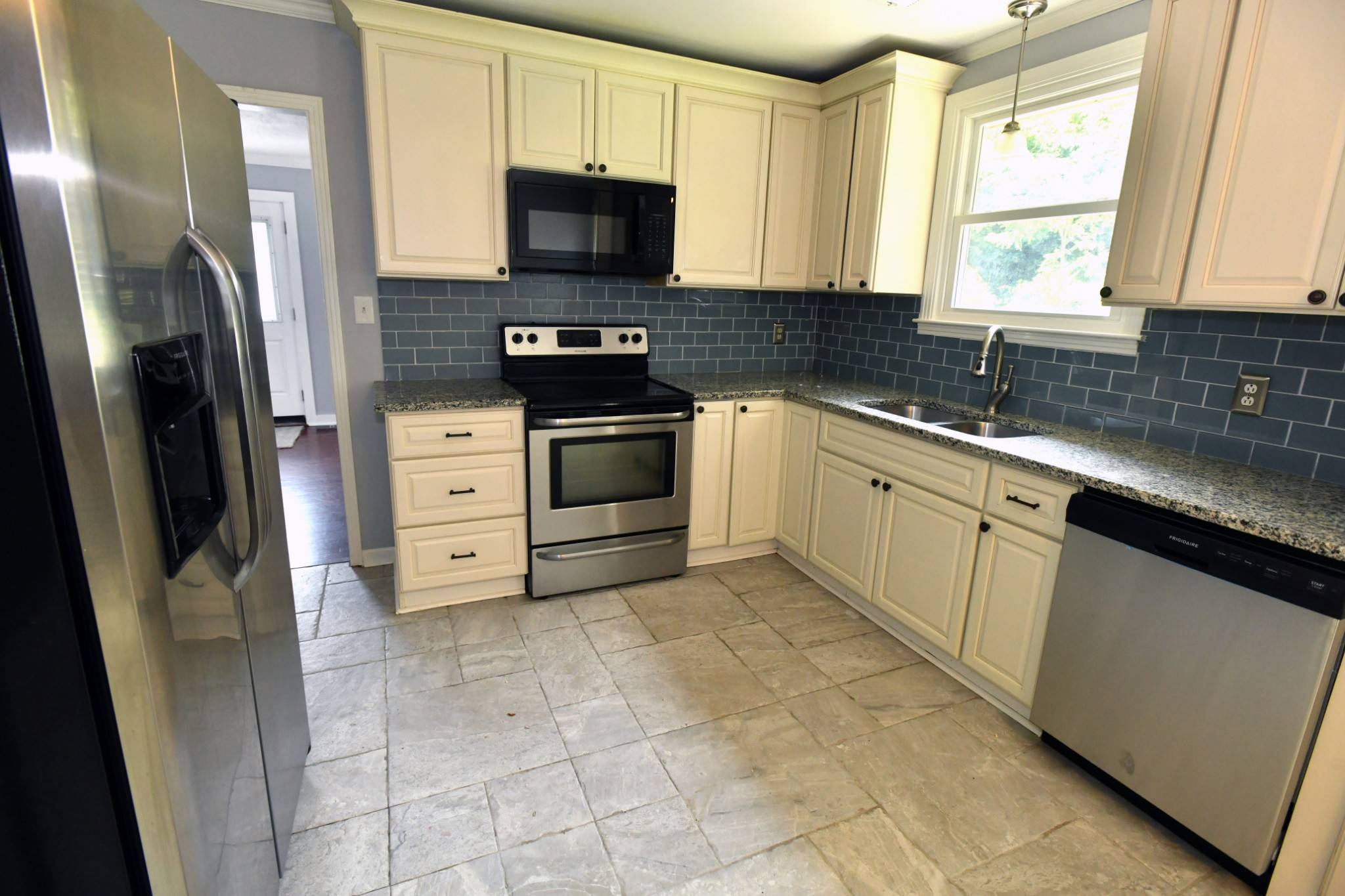 Nashville, TN 37209,6637 Cabot Dr