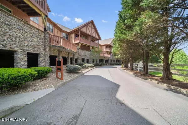 830 Golf View Blvd #UNIT 3106, Sevierville, TN 37863