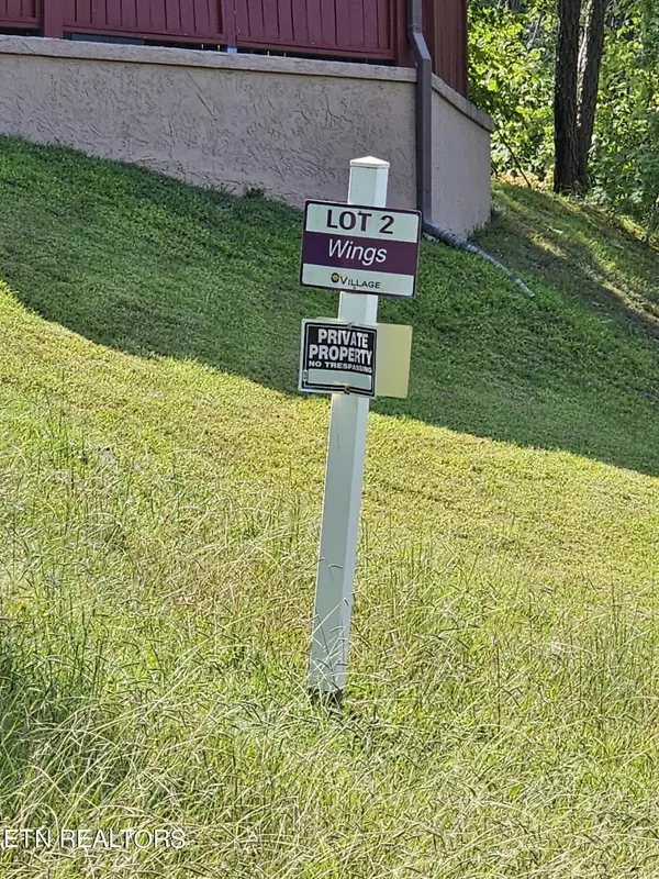 Sevierville, TN 37862,2 Village Circle