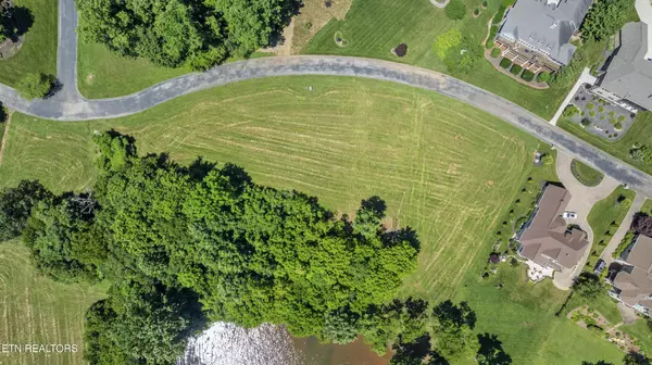 370 Cormorant Drive, Vonore, TN 37885