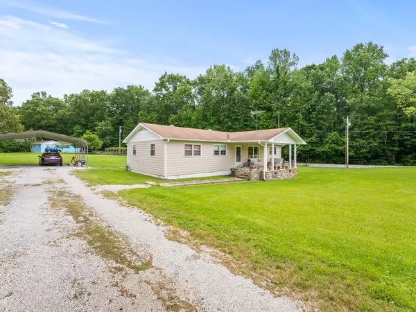 Sewanee, TN 37375,1544 Midway Rd