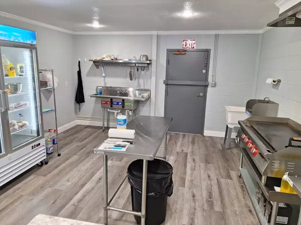 Bruceton, TN 38317,31993 Highway 70 #W