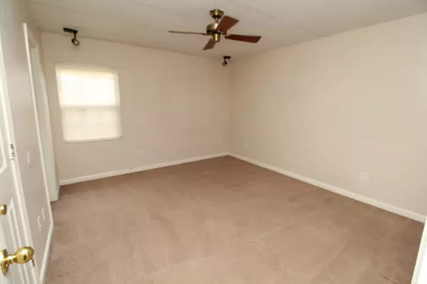 Oak Grove, KY 42262,1174 Schatten St