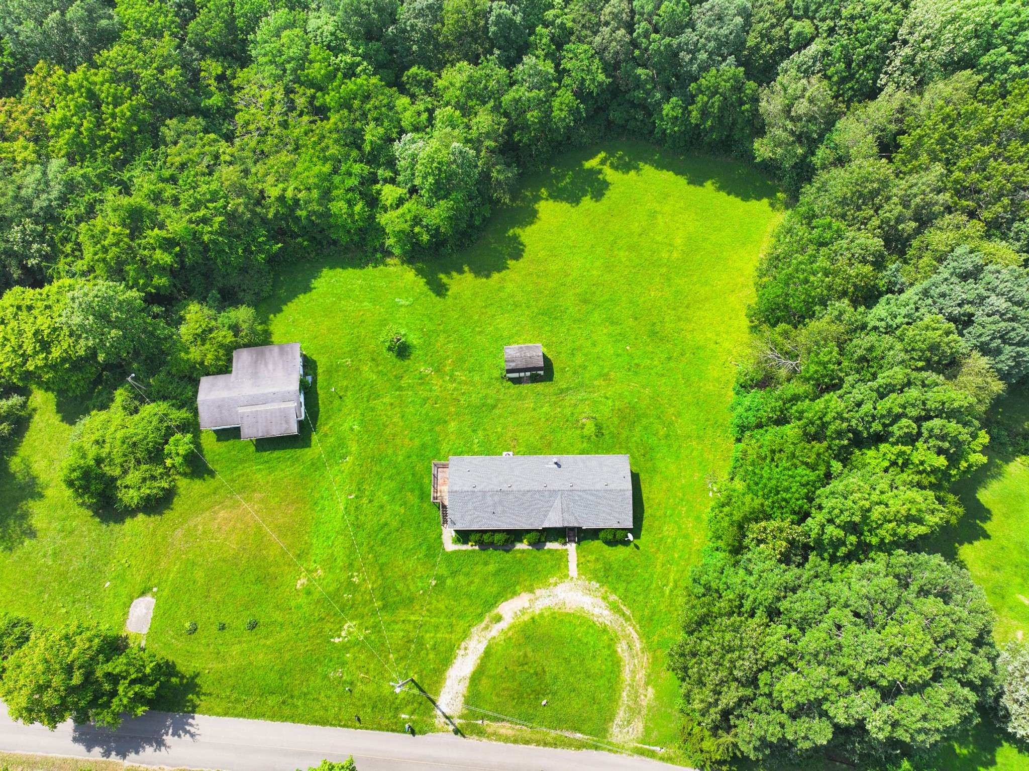 Charlotte, TN 37036,947 Buck Branch Rd
